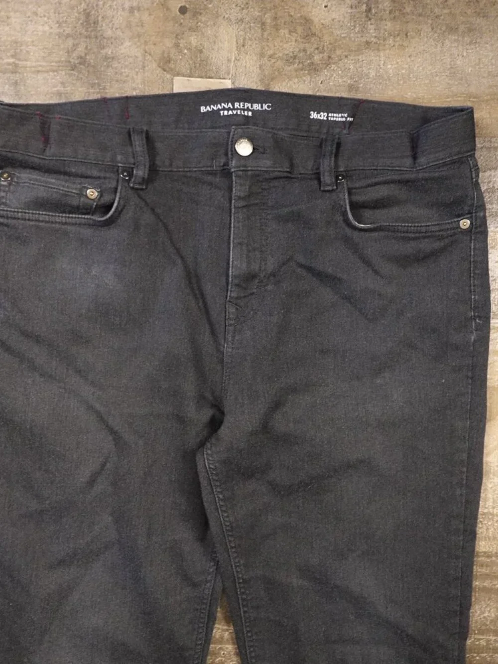 Banana Republic Traveler Athletic Tapered‎ Jeans Men’s 36x32 Black Stretch